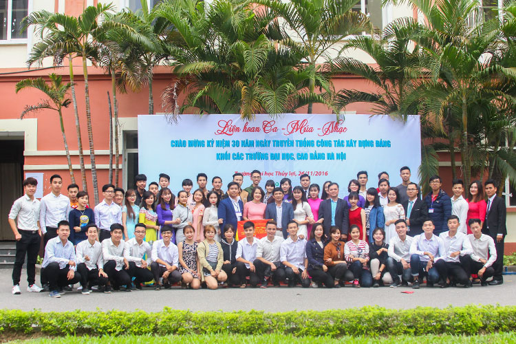 Đoàn nghệ thuật UTT đạt thành tích cao tại Liên hoan Ca – Múa – Nhạc chào mừng kỷ niệm 30 năm ngày truyền thống Công tác xây dựng Đảng khối các trường đại học, cao đẳng Hà Nội