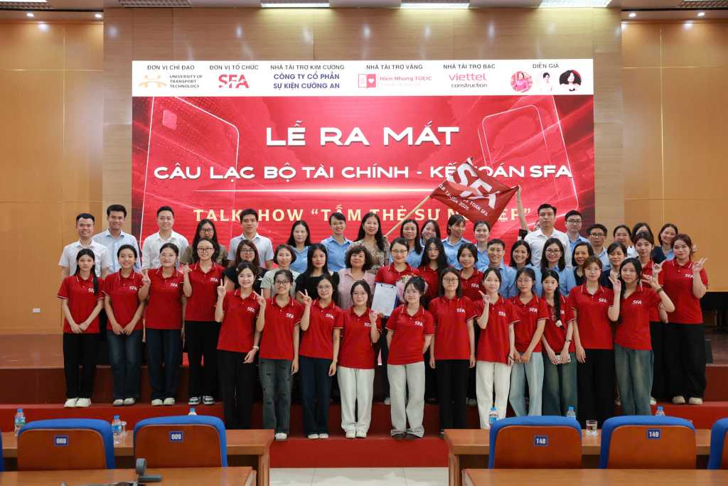 Talkshow “Tấm thẻ sự nghiệp” - Dấu ấn ra mắt CLB Tài chính Kế toán SFA