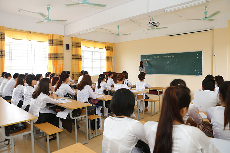 Tại sao hơn 15000 sinh viên chọn Đại học Công nghệ GTVT