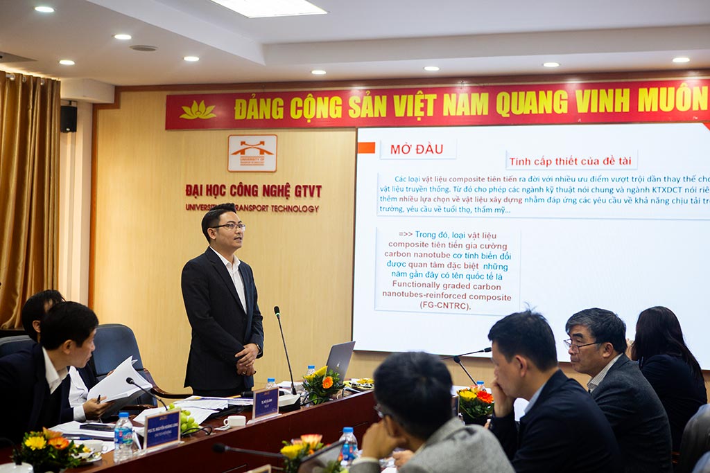 NCS Nguyễn Văn Tiến bảo vệ luận án tiến sĩ cấp đơn vị chuyên môn