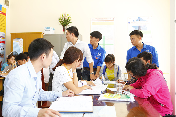 Nhà trường tiếp tục nhận Giấy chứng nhận kết quả thi THPT Quốc gia vào Thứ Bẩy và Chủ nhật (20-21/8/2016)