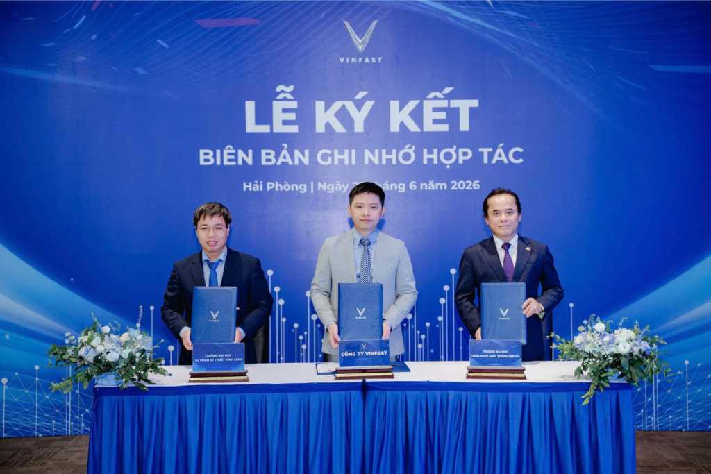 University of Transport Technology Signs Cooperation Agreement with VinFast to Develop High-Quality Human Resources for the Electric Vehicle Industry