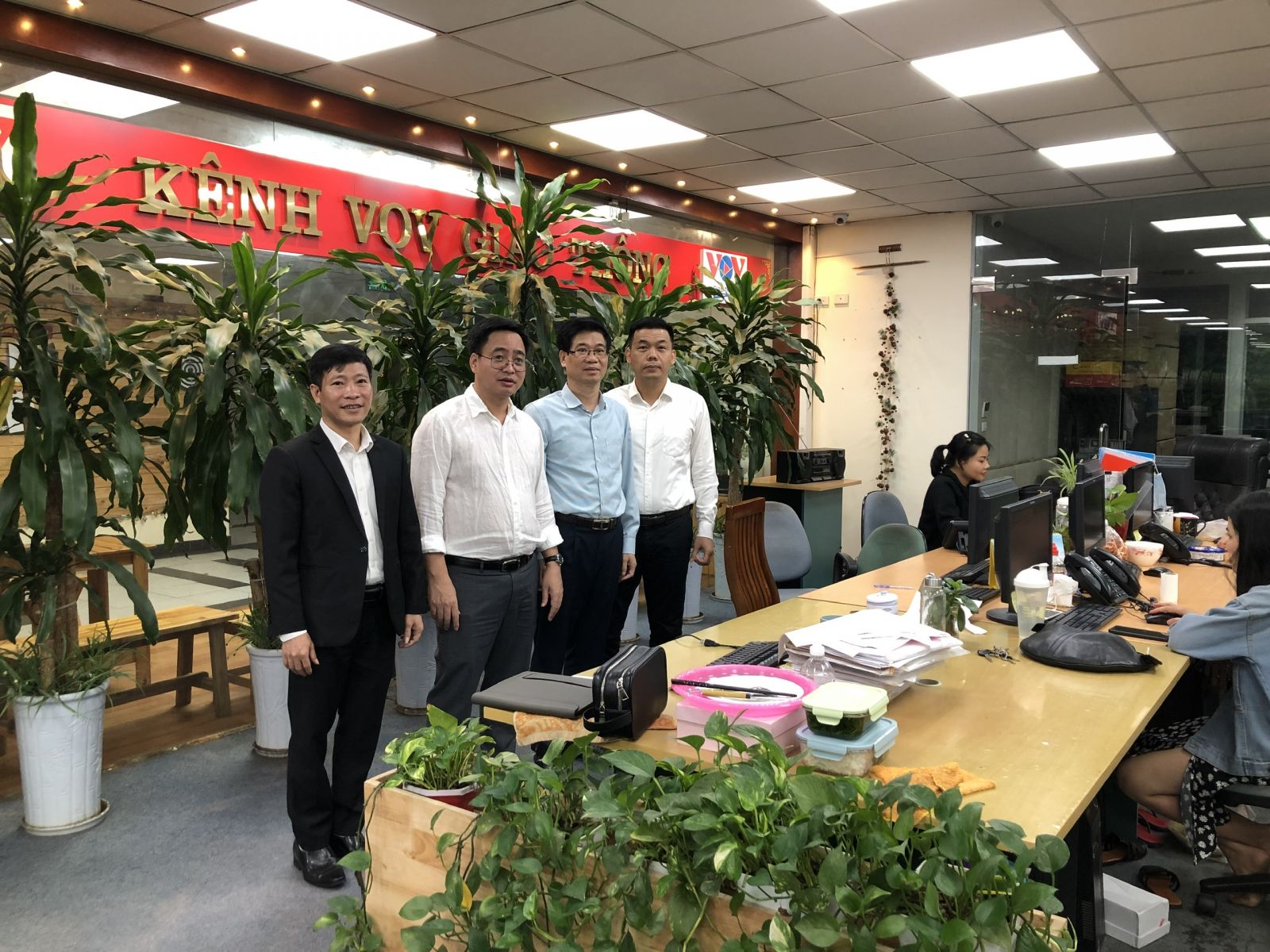 Lãnh đạo Trường ĐH Công nghệ GTVT thăm và làm việc tại Đài Tiếng nói Việt Nam