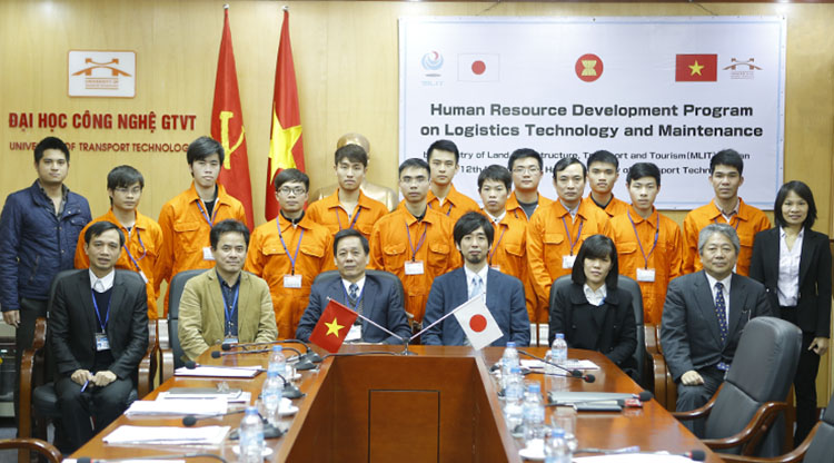 Closing Ceremony for Human Resource Development Program on Logistics Technology and Maintenance
