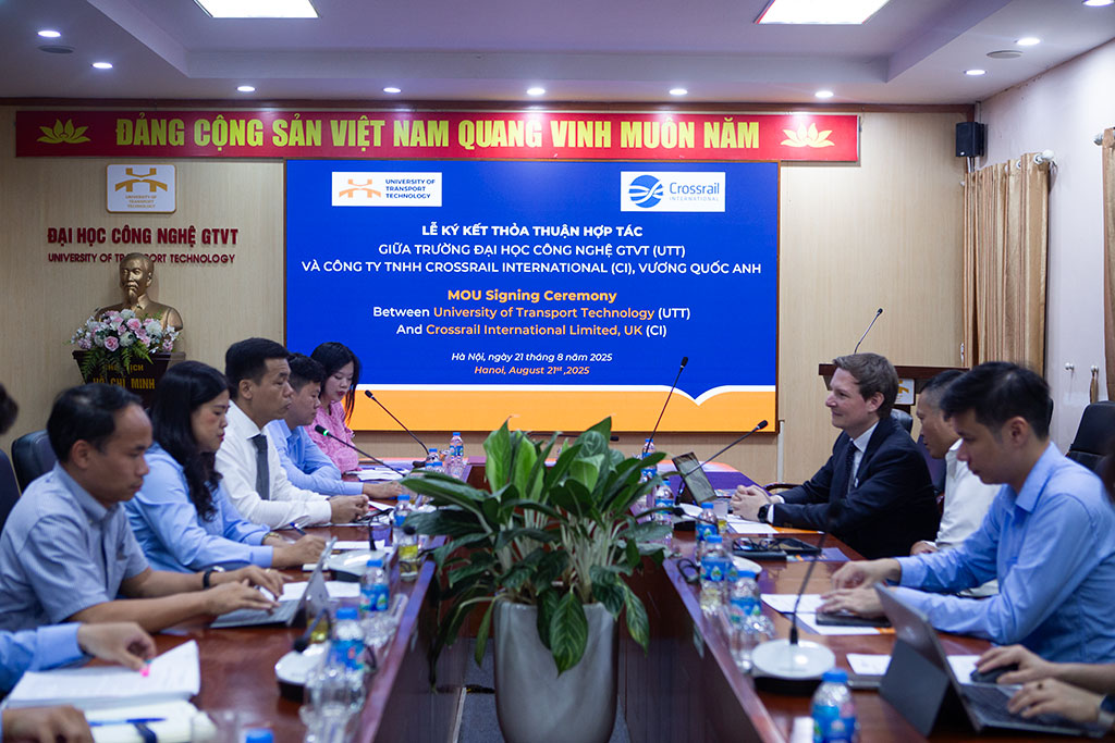 UTT ký kết hợp tác với Crossrail International thúc đẩy chuyển đổi số và công nghệ BIM trong đường sắt