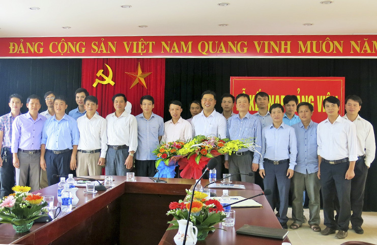 Chi bộ Khoa Cơ khí tổ chức lễ kết nạp Đảng viên cho hai quần chúng ưu tú