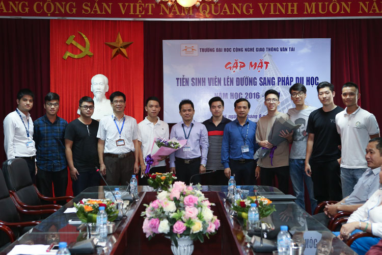 Gặp mặt tiễn sinh viên lên đường sang Pháp du học năm học 2016 - 2017