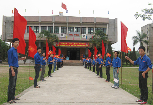 Nâng cấp 2 trường cao đẳng lên đại học