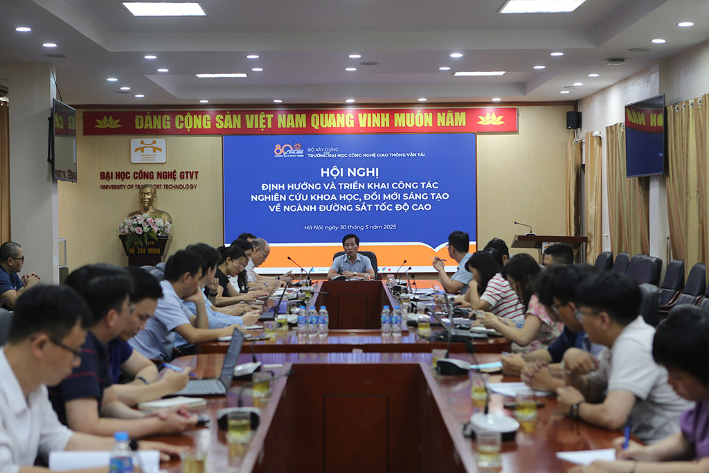 Hội nghị định hướng và triển khai NCKH&ĐMST về ngành Đường sắt tốc độ cao