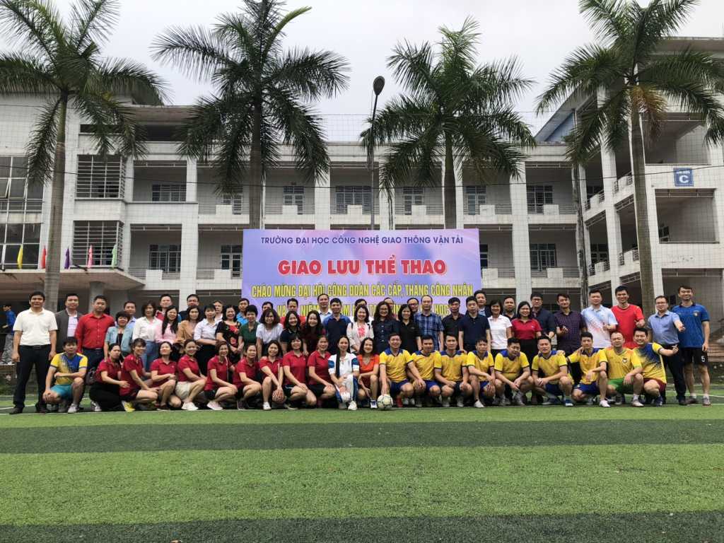 Giao lưu thể thao viên chức, người lao động Trường Đại học Công nghệ GTVT năm 2023