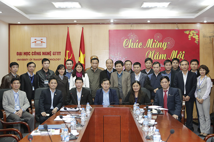 Trường Đại học Công nghệ GTVT làm việc với Cục Đường thủy nội địa Việt Nam