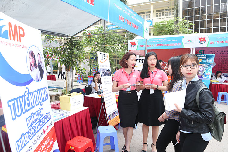 Trường Đại học Công nghệ GTVT tổ chức Ngày hội việc làm thanh niên thủ đô lần thứ X - Năm 2018