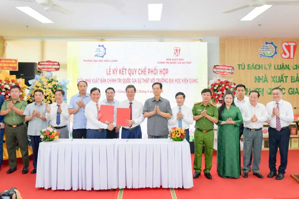 UTT Strengthens Its Leadership Role in the Network of Centers of Excellence and Talent Development, Supporting High-Quality Human Resource Development for Kien Giang University and the Mekong Delta Region