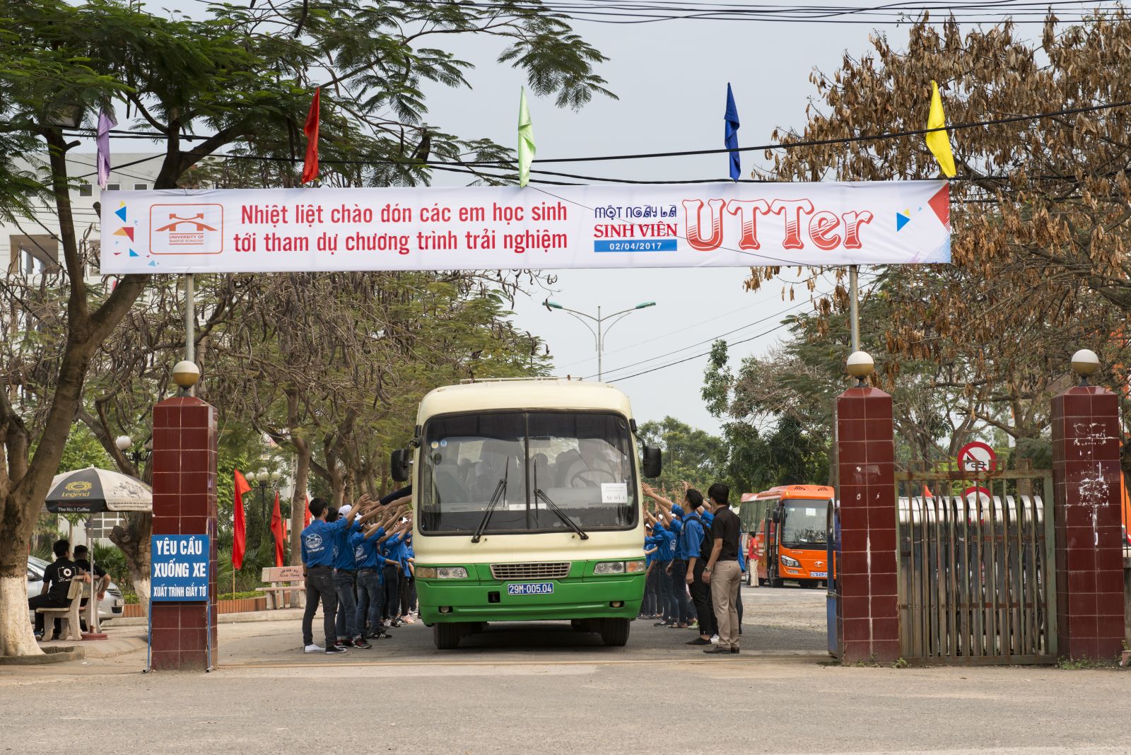 Chương trình trải nghiệm "Một ngày làm UTTer"