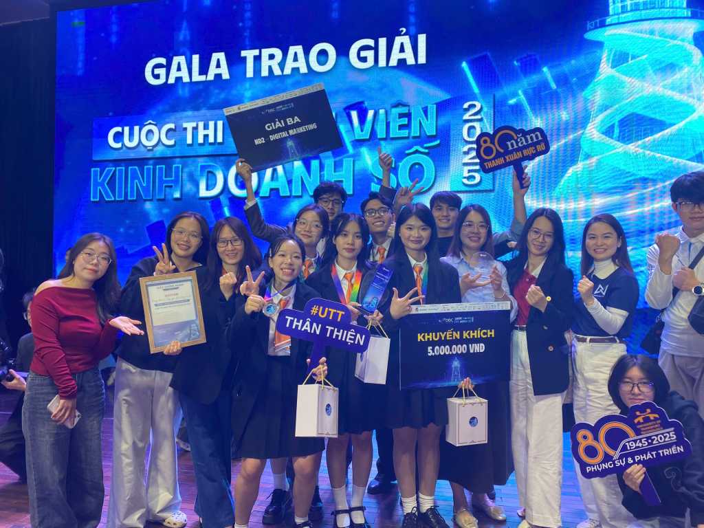 Chúc mừng đội thi Haiyan - UTT đạt giải tại cuộc thi Sinh viên Kinh doanh số năm 2025