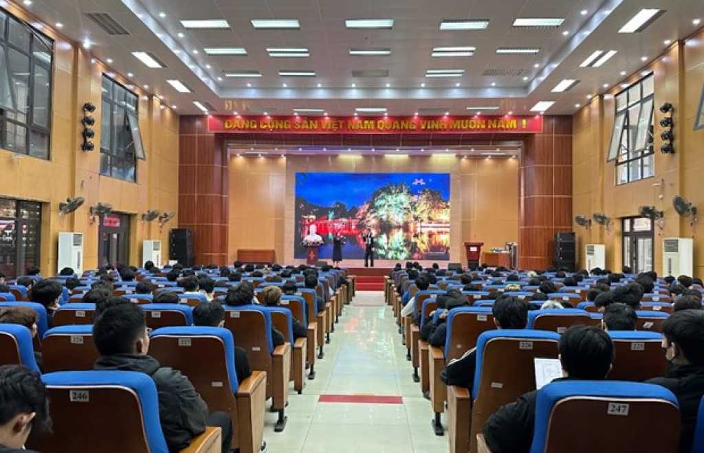 Cơ hội nghề nghiệp trong ngành Điện tử Viễn thông và Vi mạch Bán dẫn