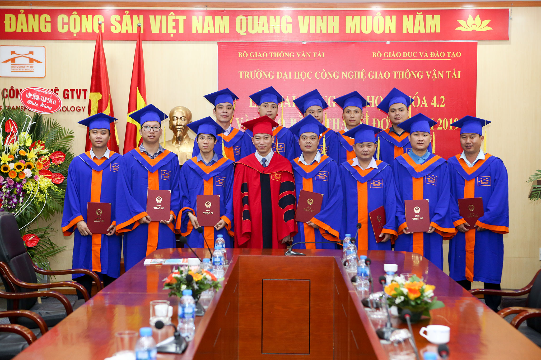 Khai giảng cao học Khóa 4.2 và trao bằng Thạc sĩ đợt 1 - 2019