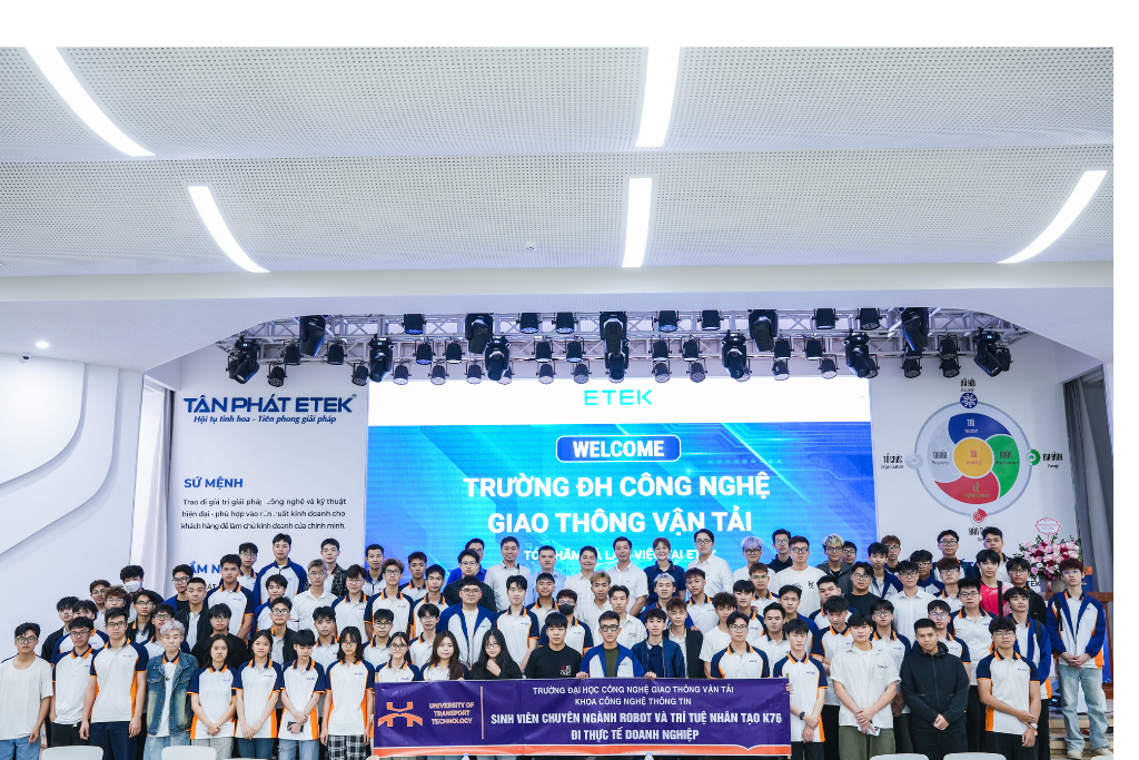 Sinh viên K76 ngành Cơ điện tử, Robot và Trí tuệ nhân tạo trải nghiệm thực tế tại doanh nghiệp