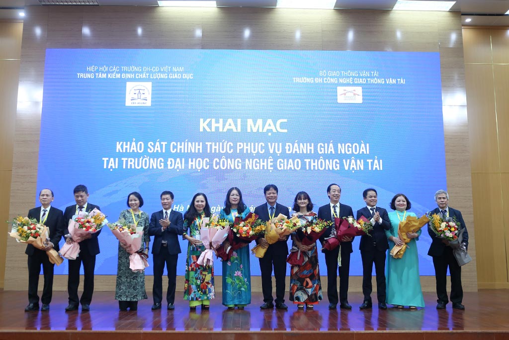 Khai mạc khảo sát chính thức phục vụ đánh giá ngoài cơ sở giáo dục tại Trường ĐH Công nghệ GTVT