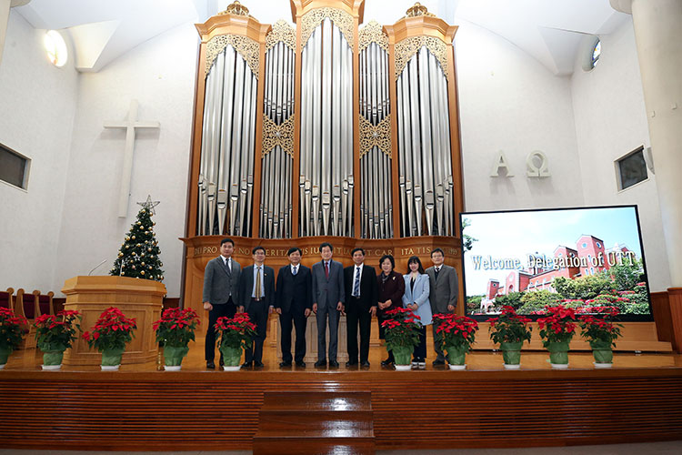 Đoàn công tác UTT thăm và làm việc tại Trường Đại học Keimyung- Hàn Quốc