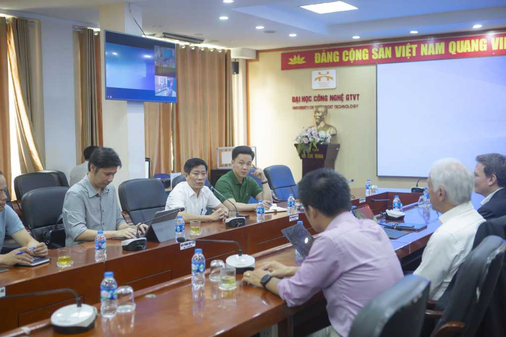 UTT thúc đẩy hợp tác quốc tế phát triển BIM trong công trình đường sắt Việt Nam