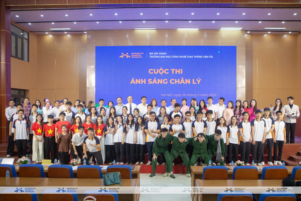 Cuộc thi Ánh sáng chân lý năm 2025 – Hành trình tri thức, bản lĩnh và khát vọng tuổi trẻ UTT