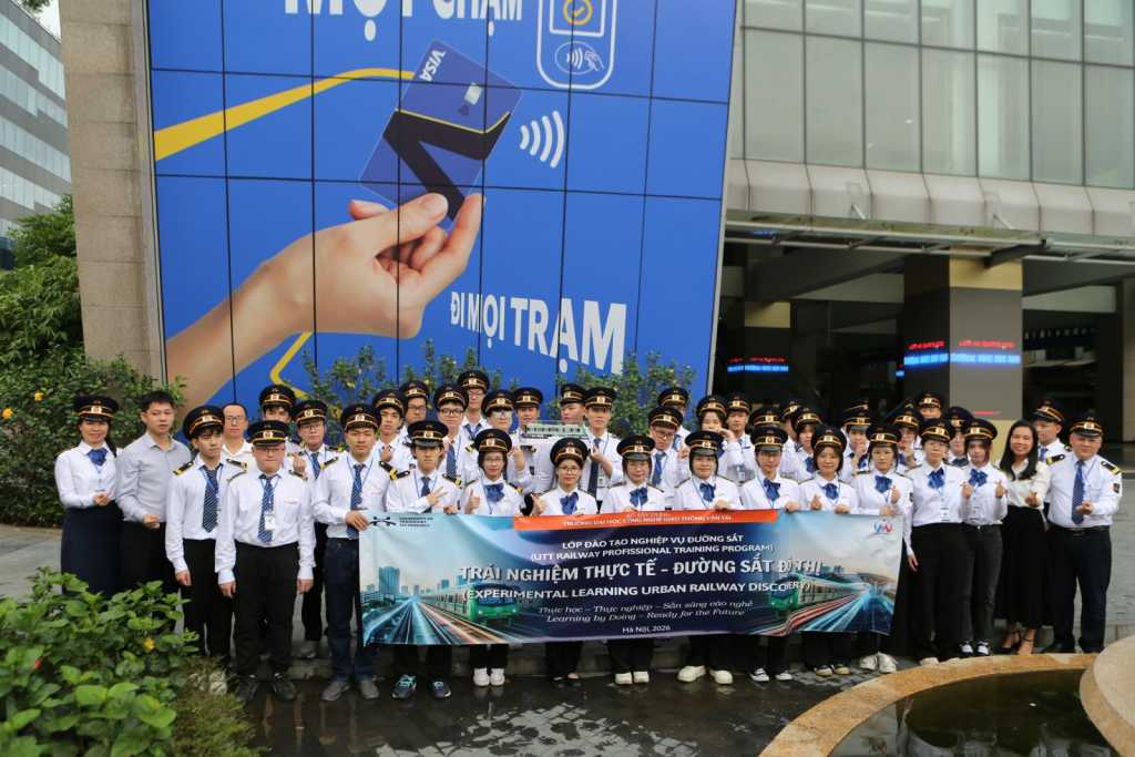 UTT Railway Training Program Trainees Gain In-Depth Practical Experience at Cát Linh – Hà Đông Metro Line and Hanoi Railway Station