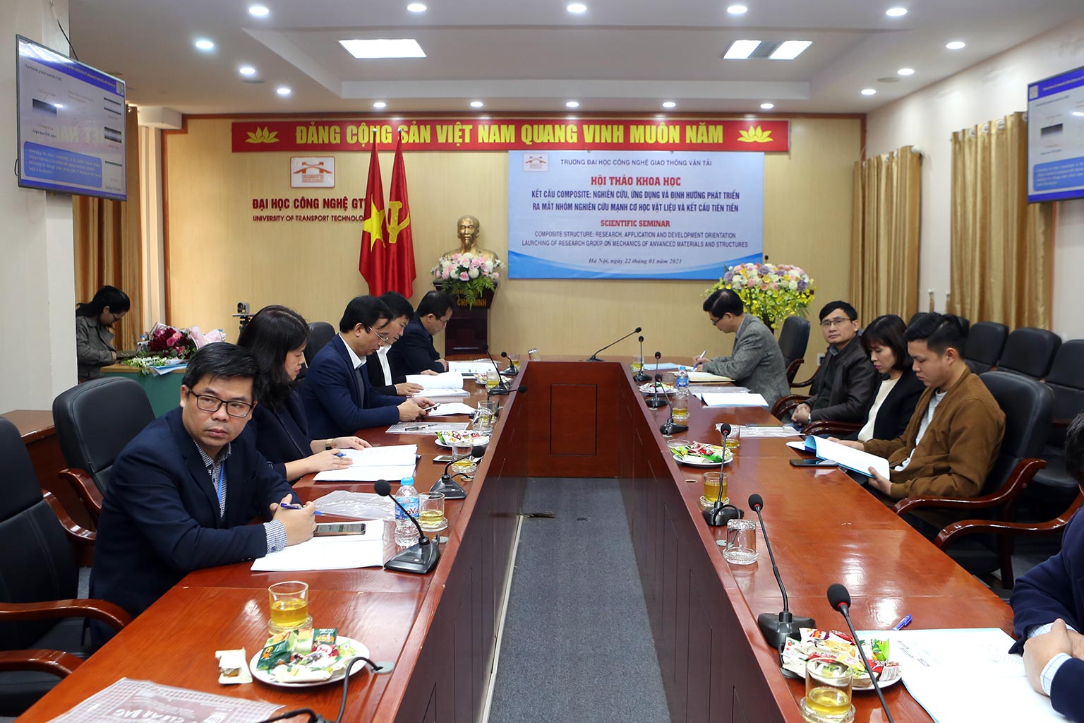 Hội thảo khoa học về vật liệu composite và ra mắt nhóm nghiên cứu mạnh cơ học vật liệu và kết cấu tiên tiến