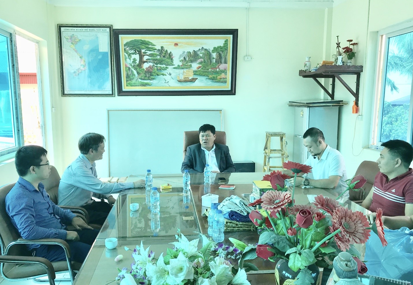 Khoa Cơ khí làm việc với doanh nghiệp đóng tàu tại Tỉnh Nam Định