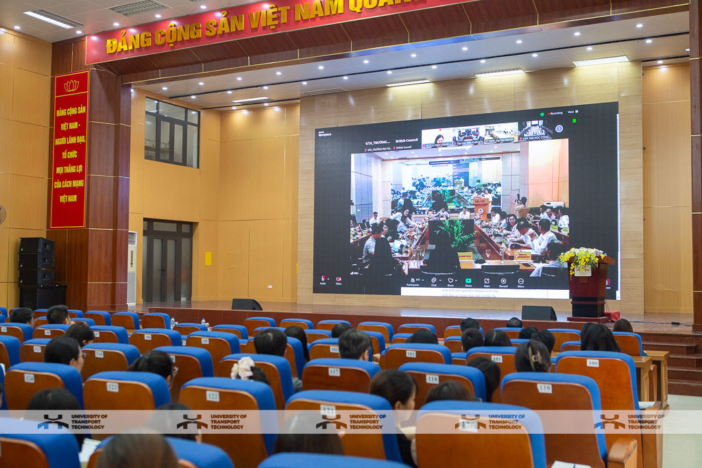 Trường Đại học Công nghệ GTVT tham dự hội nghị tập huấn công tác tự đánh giá và đánh giá ngoài chương trình đào tạo