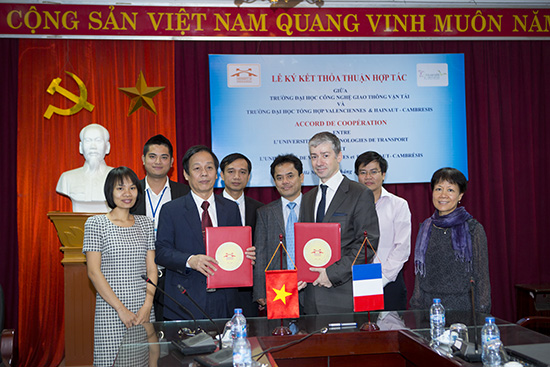 MOU Signing Ceremony between the University of Transport Technology and the Université de Valenciennes et du Hainaut-Cambrésis, France