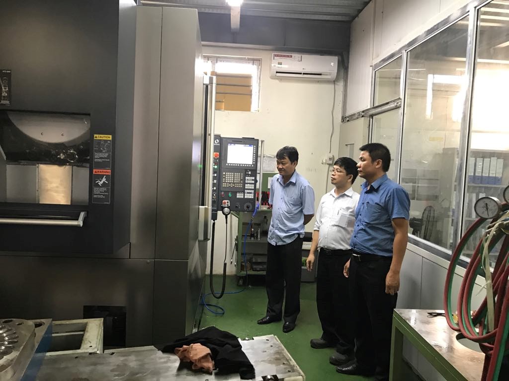 Khoa Cơ khí thăm và làm việc tại Công ty Cổ phần MITECH Việt Nam