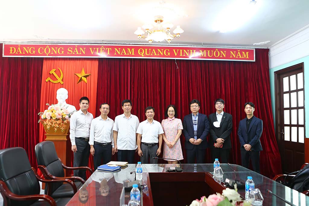 Lãnh đạo Nhà trường tiếp và làm việc với Trường Đại học Quốc gia Hàng hải và Đại dương Hàn Quốc