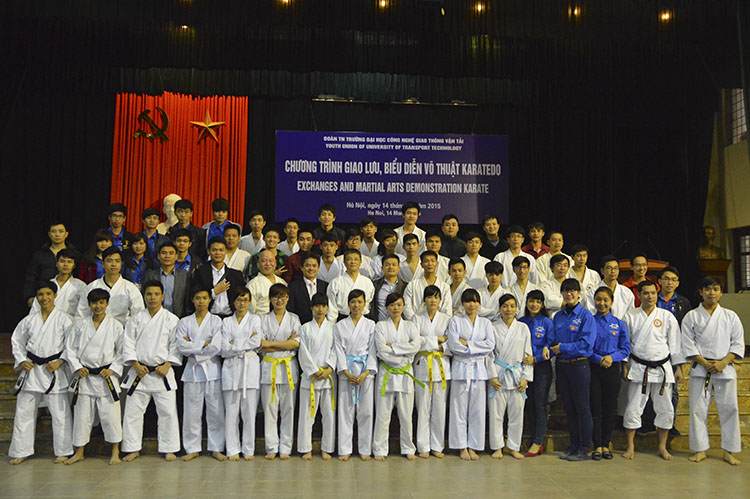 Chương trình Giao lưu, biểu diễn Võ thuật Karatedo giữa Sinh viên Đại học Công nghệ GTVT và các Võ sư Nhật Bản năm 2015
