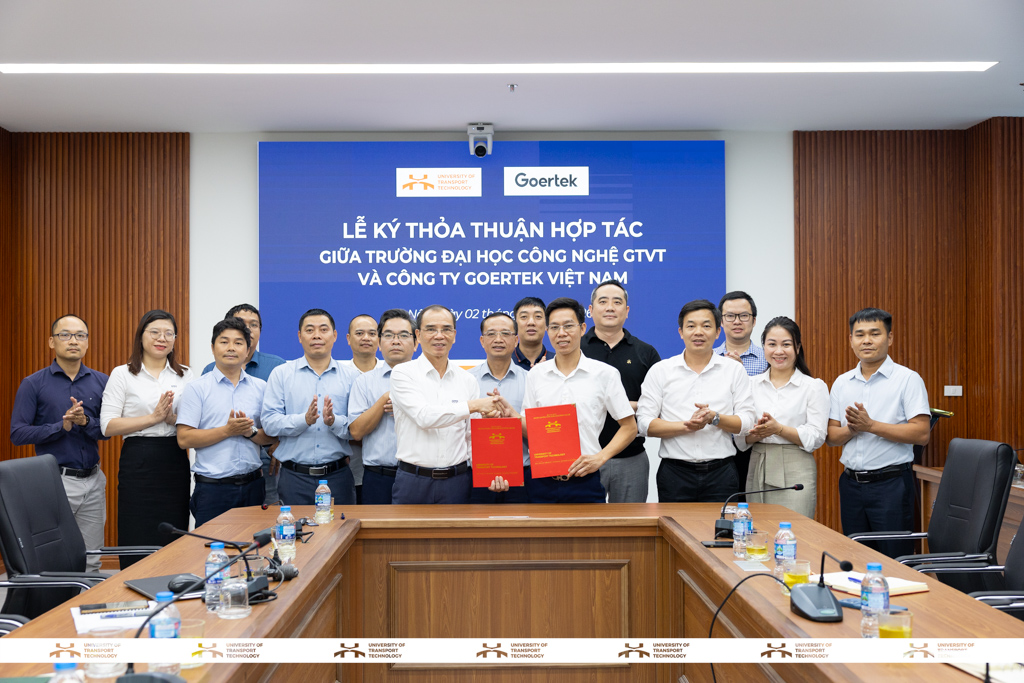 Trường Đại học Công nghệ GTVT ký kết hợp tác với Goertek Việt Nam