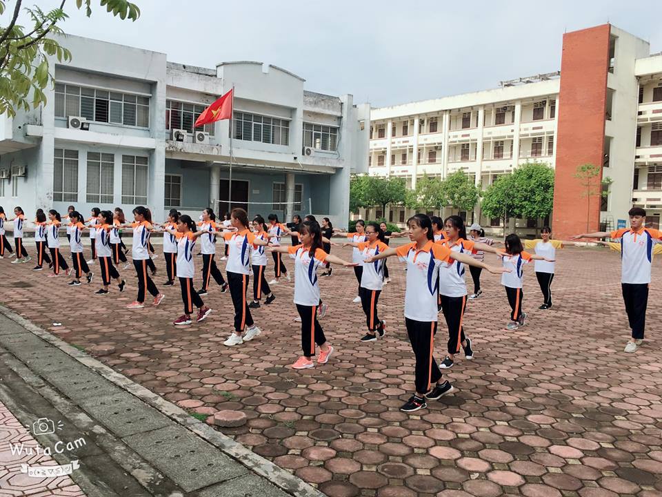 GIỜ HỌC GIÁO DỤC THỂ CHẤT HỌC KỲ I NĂM HỌC 2018-2019