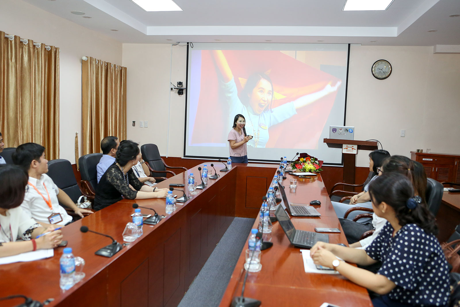 Ứng dụng công nghệ 4.0 trong dạy và học ngoại ngữ cùng diễn giả Trần Thị Thúy