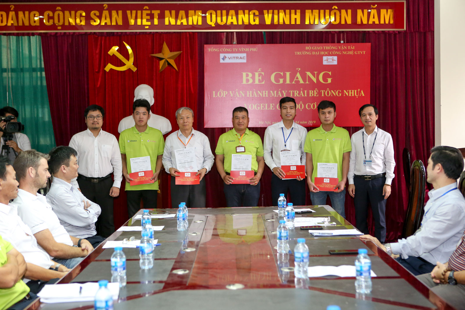 Khóa đào tạo nâng cao nghiệp vụ “Vận hành máy trải bê tông nhựa VÖGELE cấp độ cơ bản”