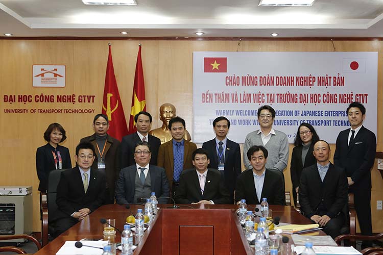 Hoạt động của Đoàn doanh nghiệp Nhật tại Trường Đại học Công nghệ GTVT