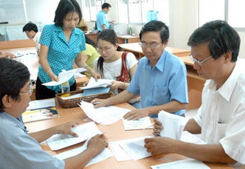 Thông báo nâng bậc lương trước thời hạn  đối với công chức, viên chức và người lao động năm 2016