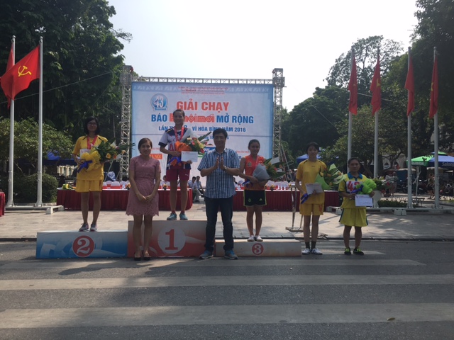 GIẢI CHẠY BÁO HÀ NỘI MỚI LẦN THỨ 43 - THÀNH PHỐ HÀ NỘI NĂM 2016
