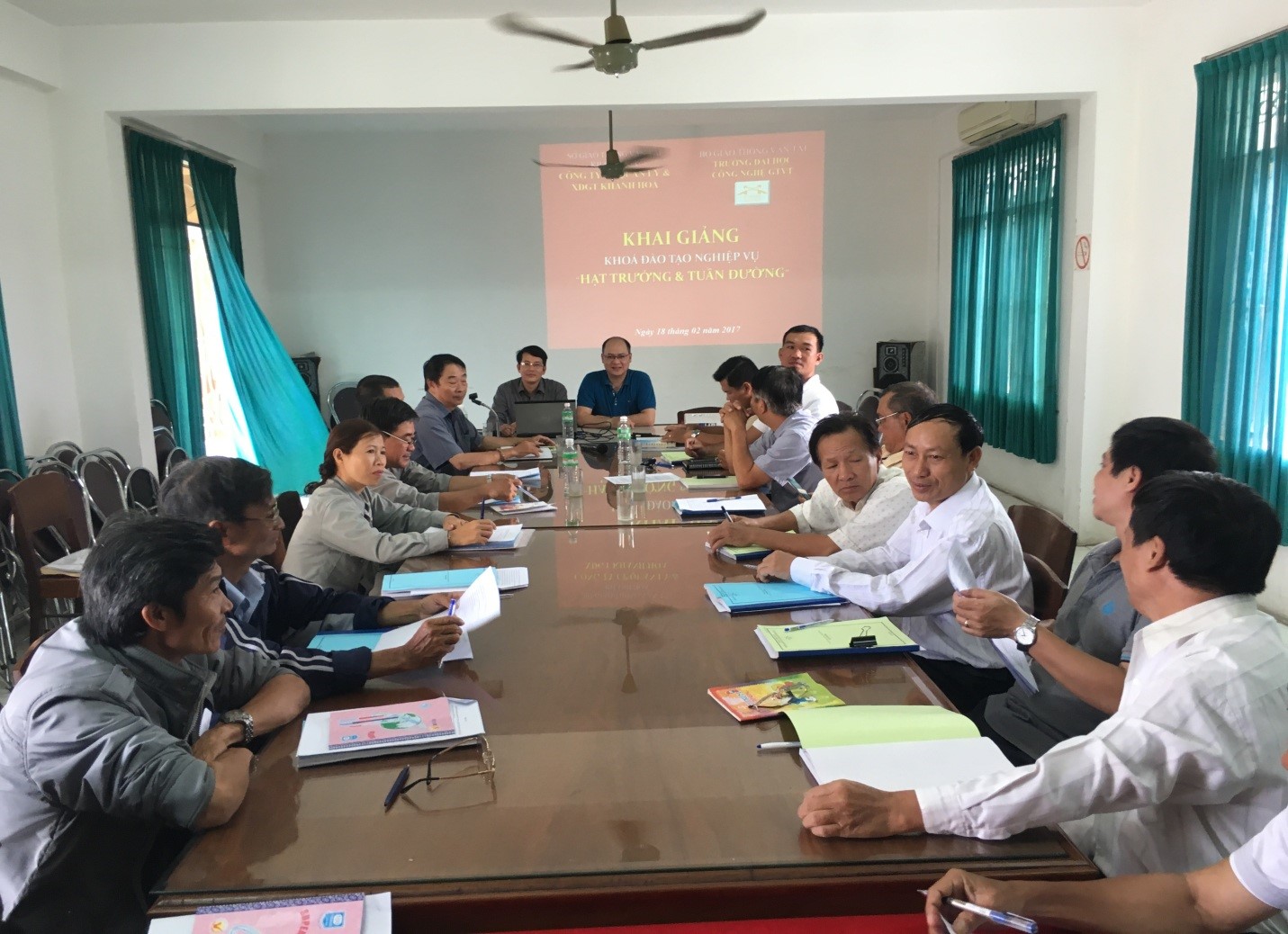 Khai giảng Khoá đào tạo nghiệp vụ Hạt trưởng & Tuần đường 2017