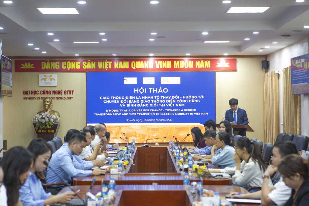 Hội thảo quốc tế về giao thông điện: Hướng tới chuyển đổi công bằng và bình đẳng giới tại Việt Nam