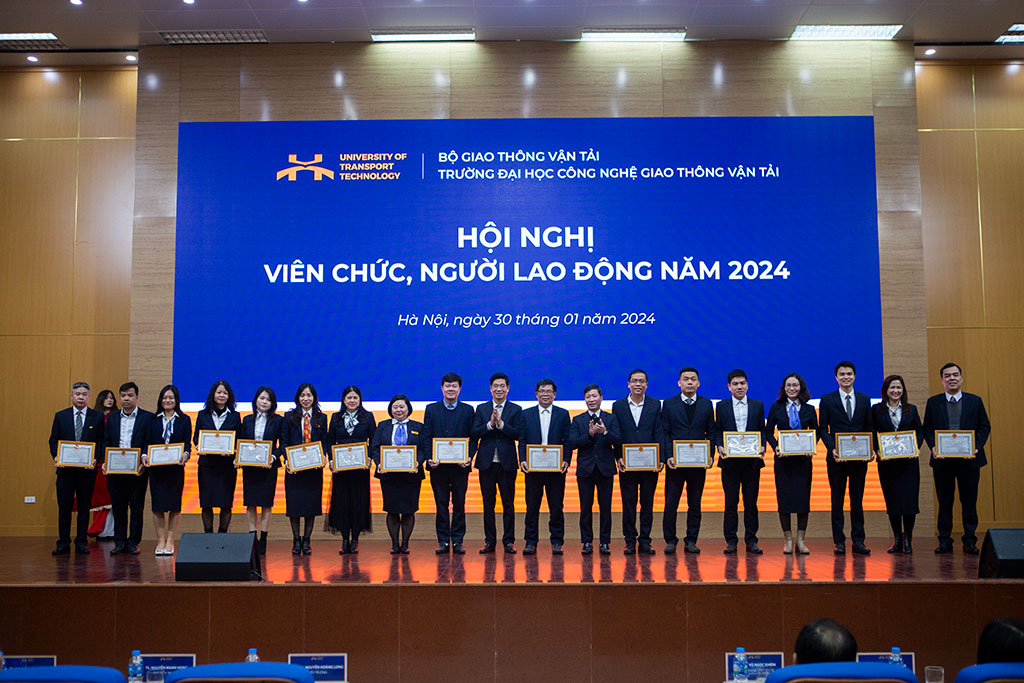 Hội nghị viên chức, người lao động Trường Đại học Công nghệ GTVT năm 2024