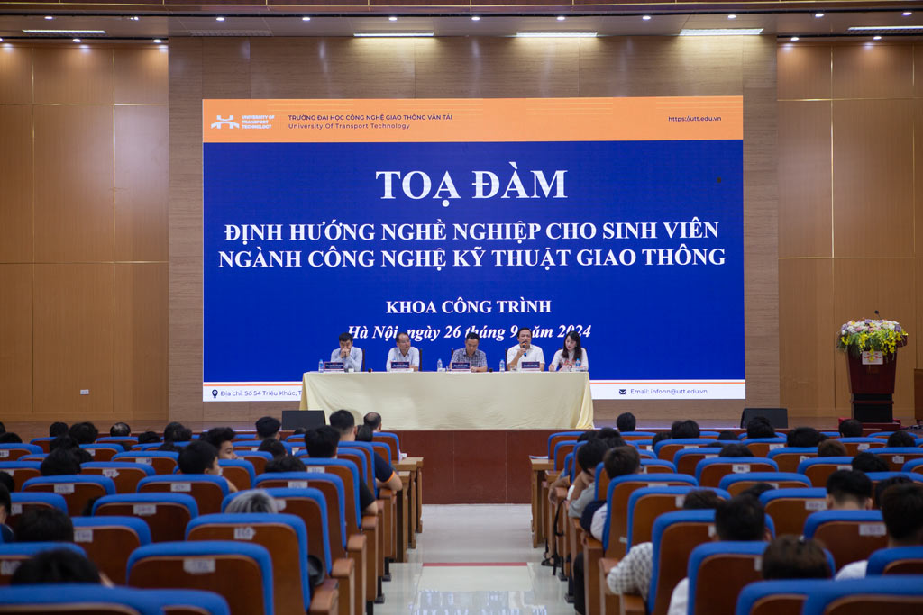 Chương trình tọa đàm định hướng nghề nghiệp cho sinh viên ngành Công nghệ kỹ thuật Giao thông