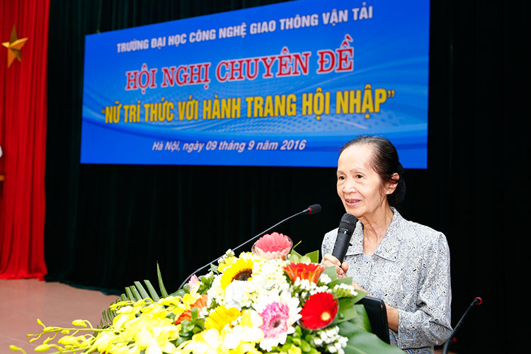 Hội nghị chuyên đề "Nữ tri thức với hành trang hội nhập"