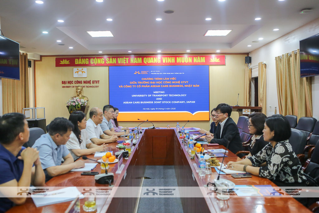 UTT hợp tác với Asean Cars Business - Mở rộng cơ hội nghề nghiệp cho sinh viên