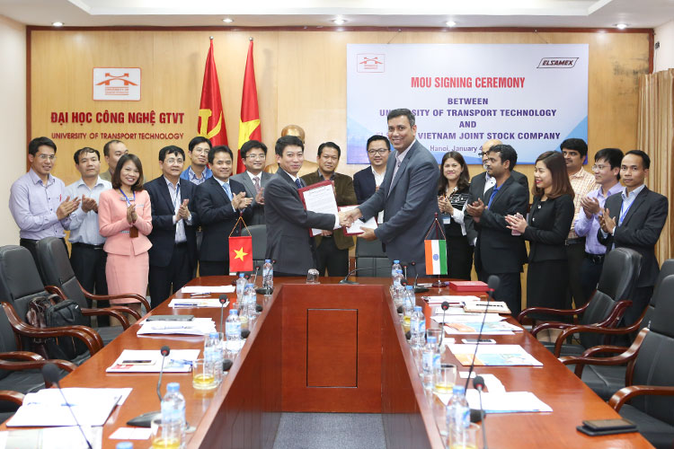 Lễ Ký thoả thuận hợp tác về nghiên cứu khoa học và chuyển giao công nghệ với Công ty Cổ phần Elsamex Việt Nam