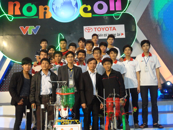 Đội Robocon UTT_ROBOTECH vào vòng 2 vòng loại Robocon 2013 khu vực miền Bắc