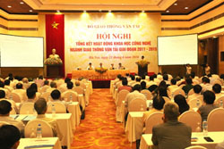 Trường Đại học Công nghệ GTVT được Thủ tướng Chính phủ tặng bằng khen về hoạt động KHCN giai đoạn 2011-2015